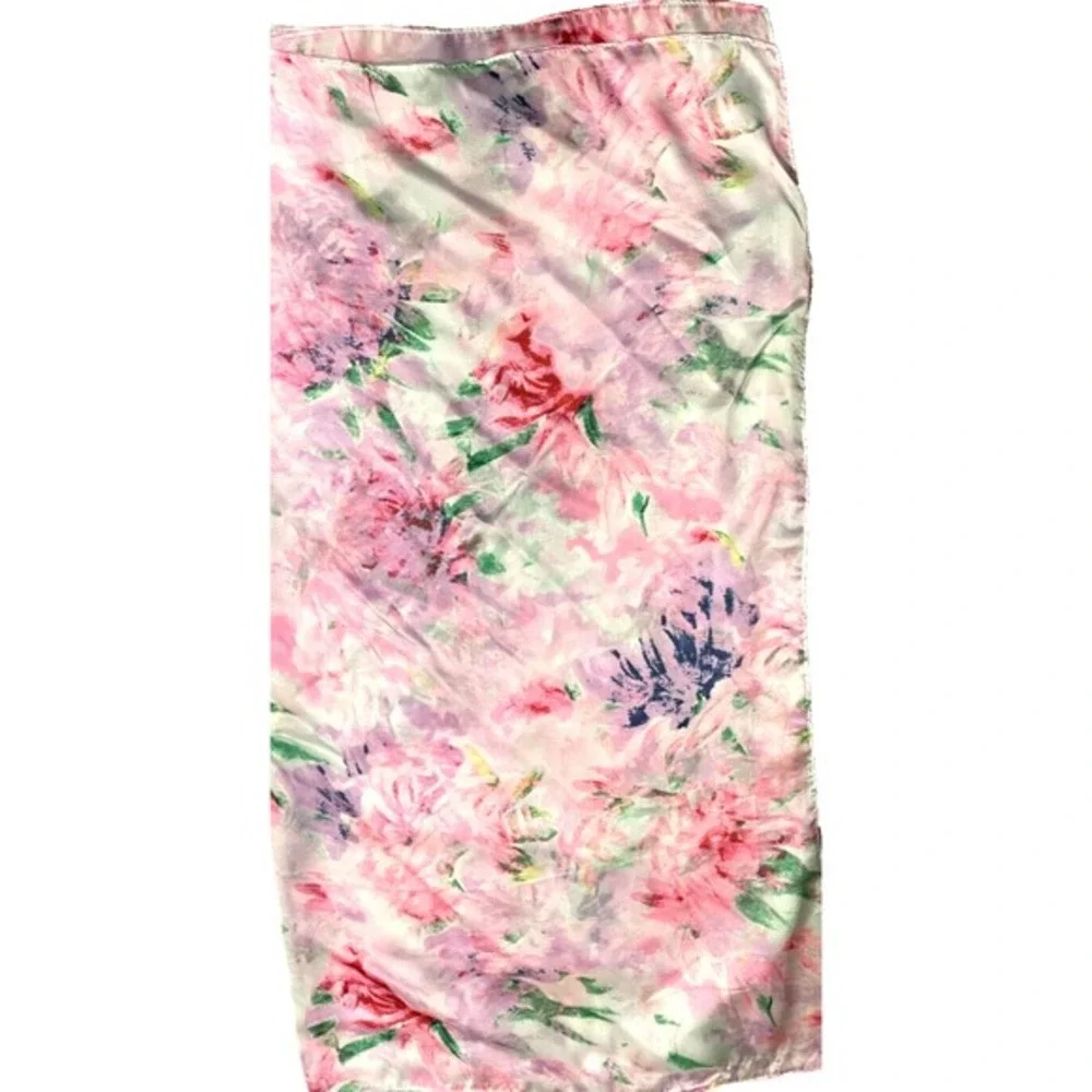 Jessica Simpson 34X70 Scarf Wrap Multi purpose‎ Floral Pastels loral